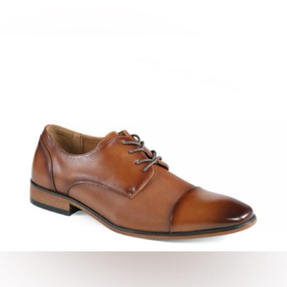 NEW! GUESS Men's Shelly Cap Toe Lace Up Dress Oxfords